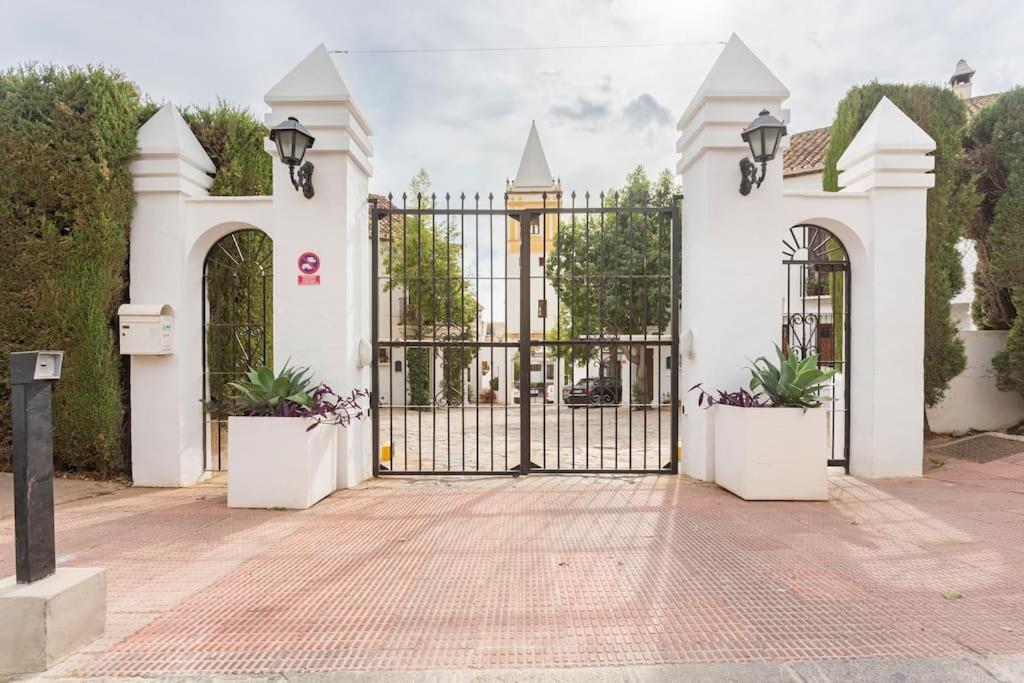 Stylish Spanish 3 Bd Townhouse On The Golden Mile Marbella Dış mekan fotoğraf