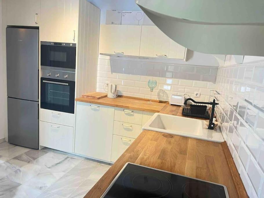Stylish Spanish 3 Bd Townhouse On The Golden Mile Marbella Dış mekan fotoğraf